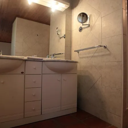 Hotel Logis Le Pressoir 2*