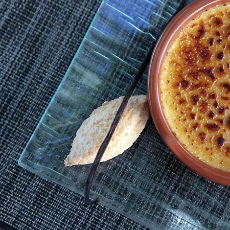 Logis Le Pressoir 2*