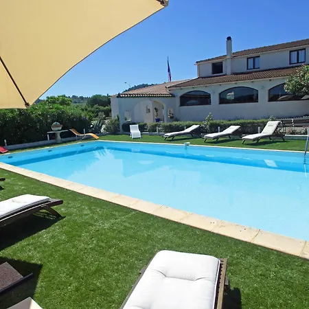 Logis Le Pressoir 2* Saint-Chinian