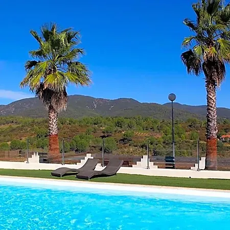 فندق Logis Le Pressoir سانت-تشينيان