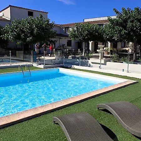 Logis Le Pressoir מלון סן-שיניו