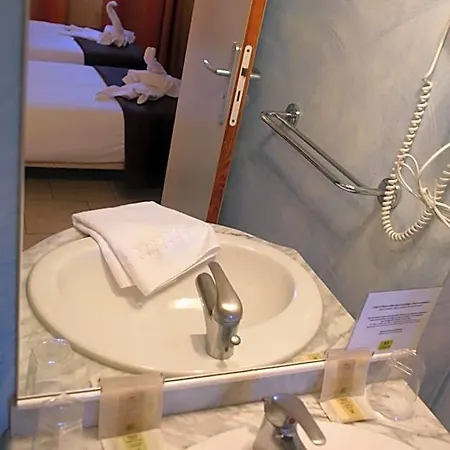 فندق Logis Le Pressoir سانت-تشينيان