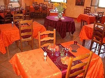 Logis Le Pressoir 2*