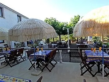 Logis Le Pressoir Hotel 2*