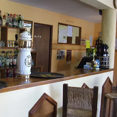 Logis Le Pressoir 2* Saint-Chinian