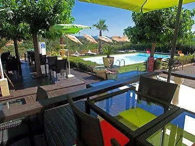 Hotel Logis Le Pressoir Saint-Chinian